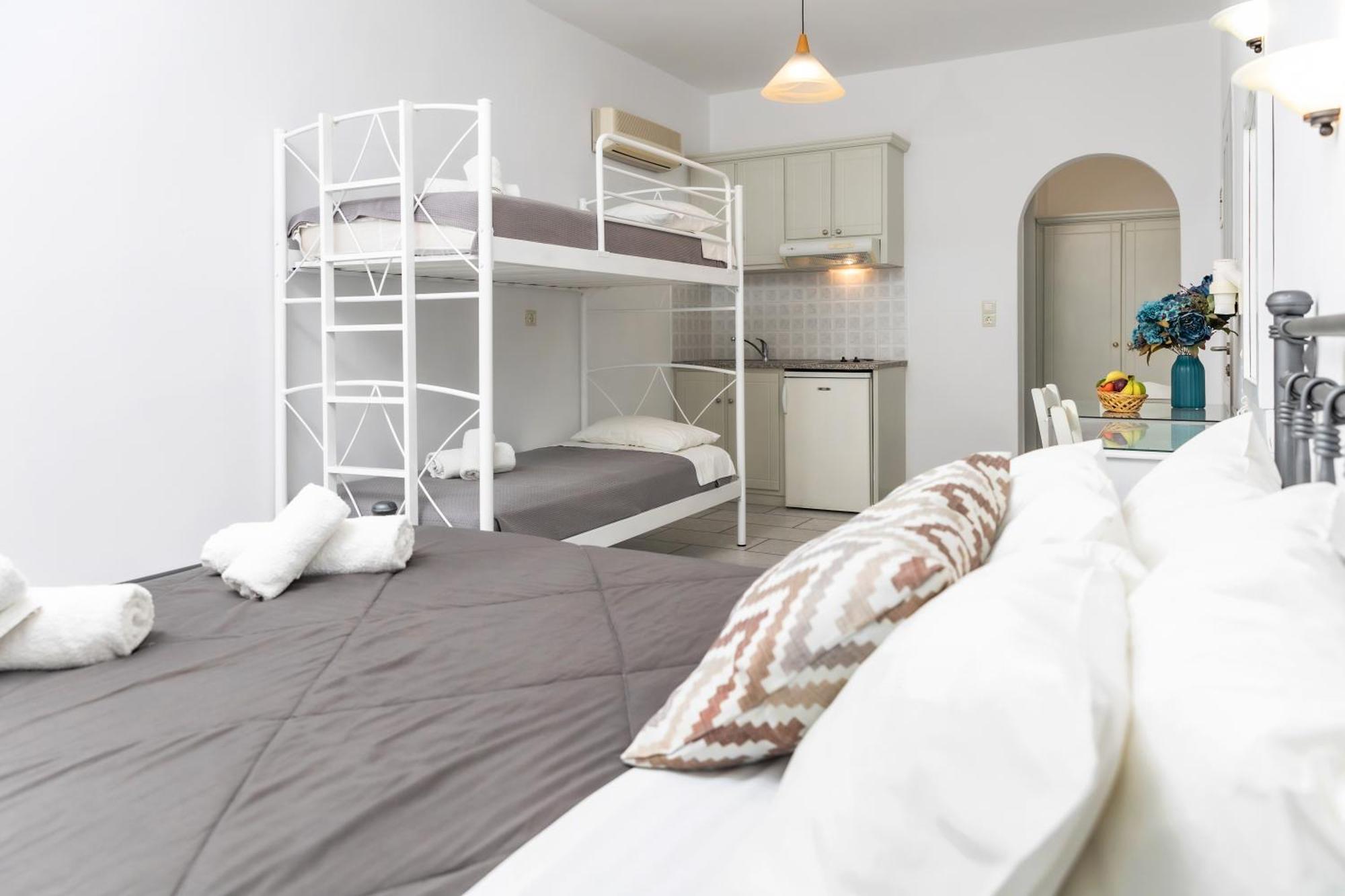 Depis Studios & Apartments Naxos City Ngoại thất bức ảnh