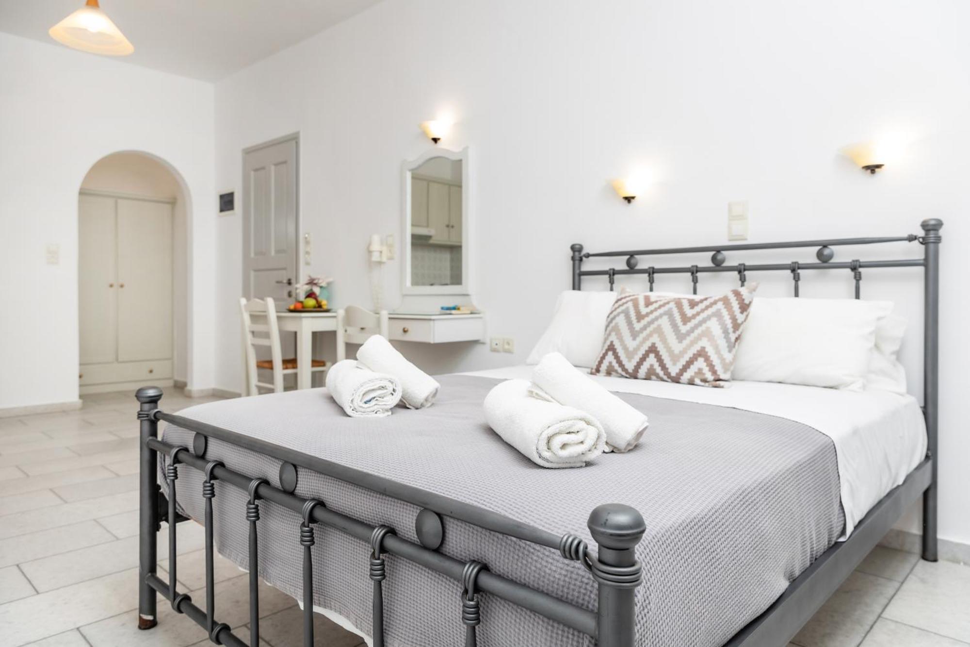 Depis Studios & Apartments Naxos City Ngoại thất bức ảnh